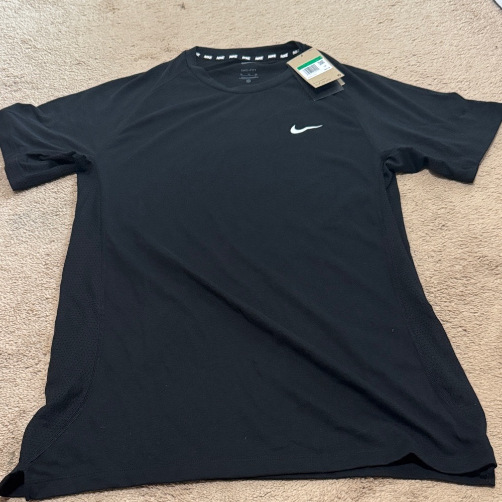 Nike Men's Dri Fit Training  Black Short Sleeve Tee